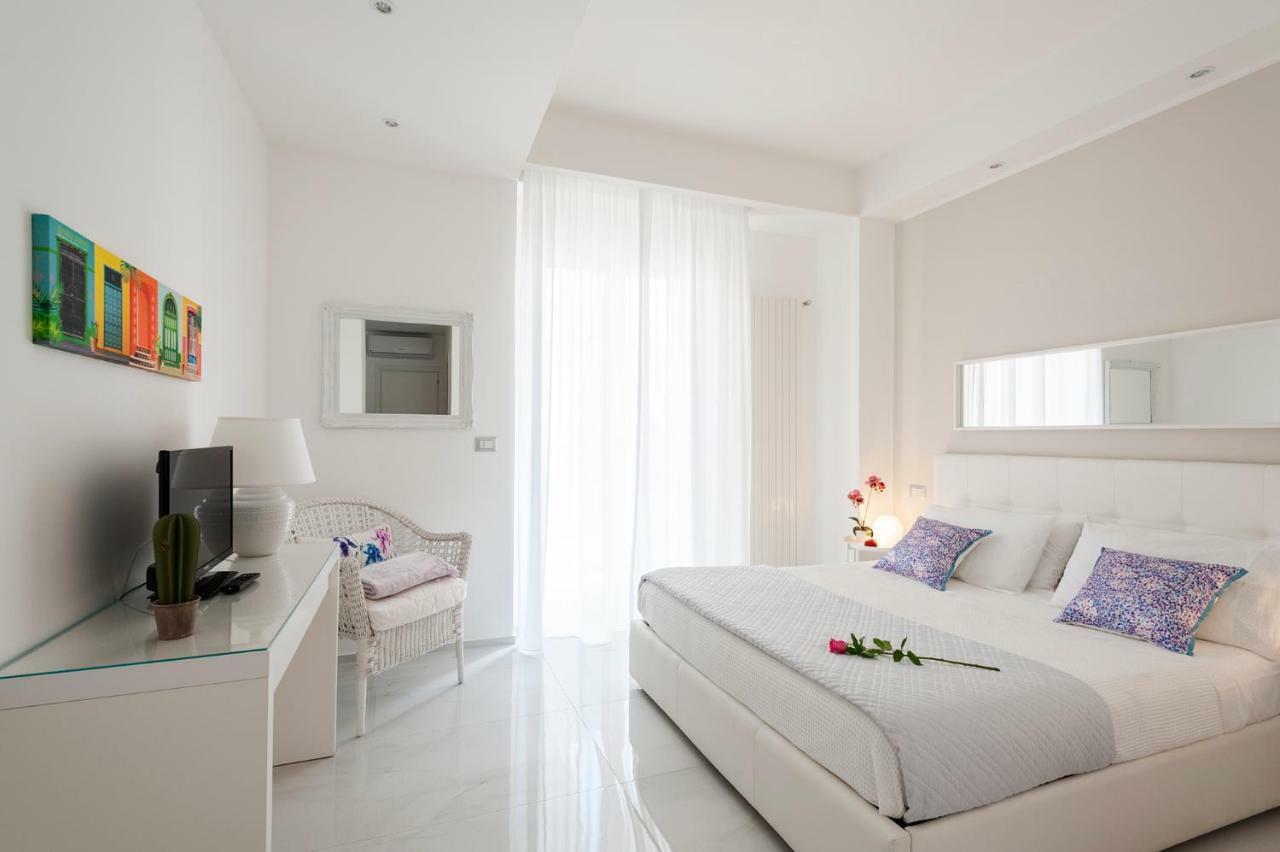 Via Dante Luxury Home Bari Bagian luar foto